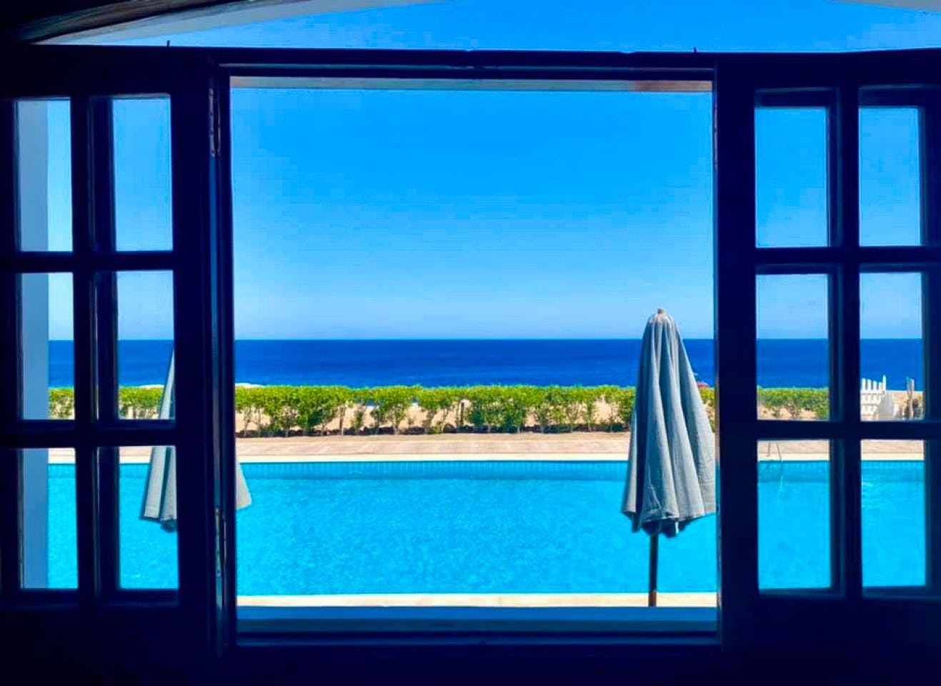  4 Bed Male Dorm  -  Bright Stunning Complex w/ Terrace + Pool  - Gallery -  10