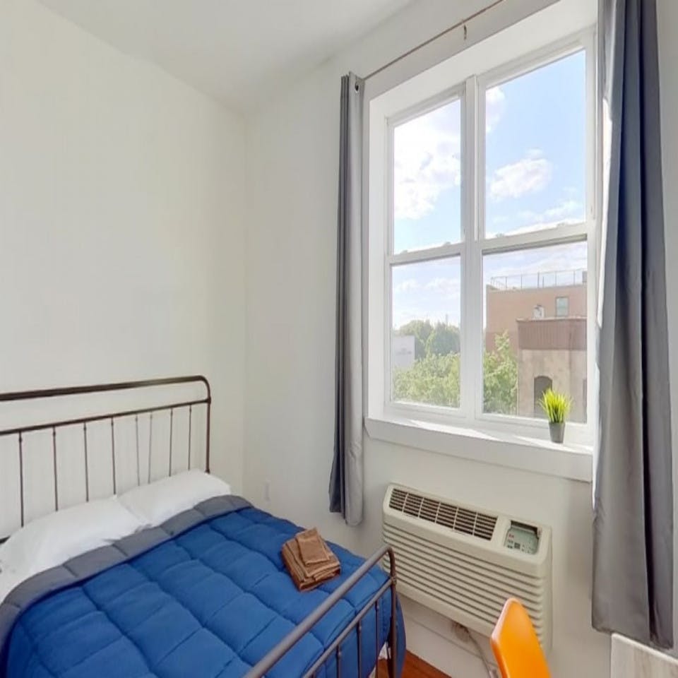 Private Room - 25
