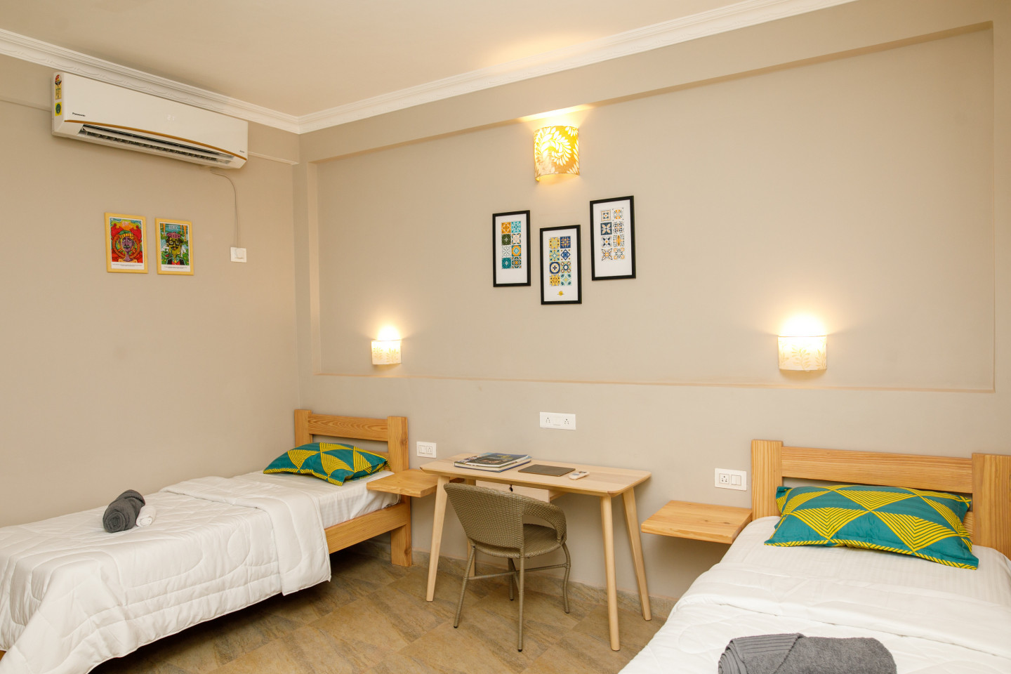 Bed In A 2-Bed Gender Separated Room - Candolim Home - Gallery - 13