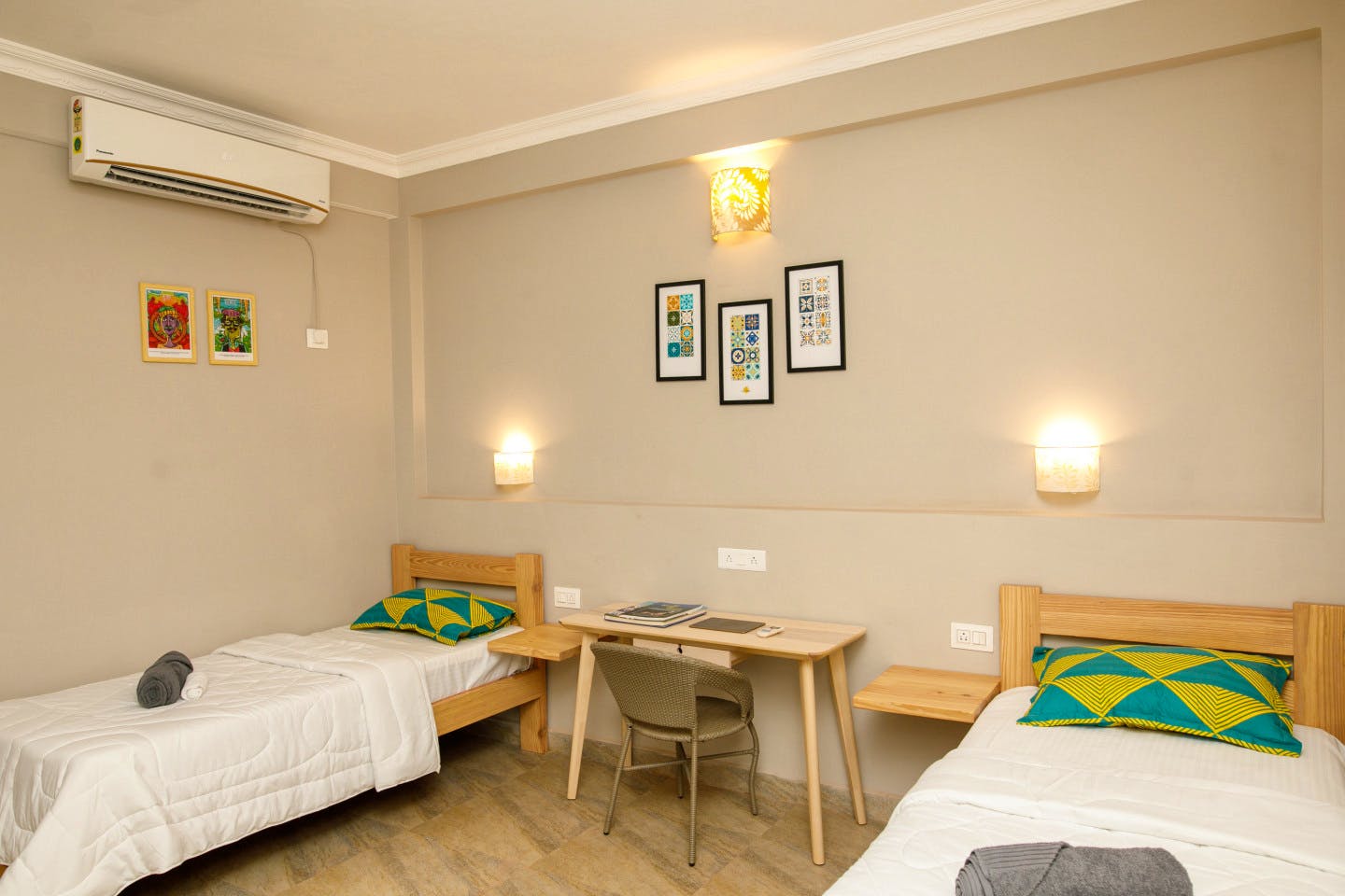 Bed In A 2-Bed Gender Separated Room - Candolim Home - Gallery - 7