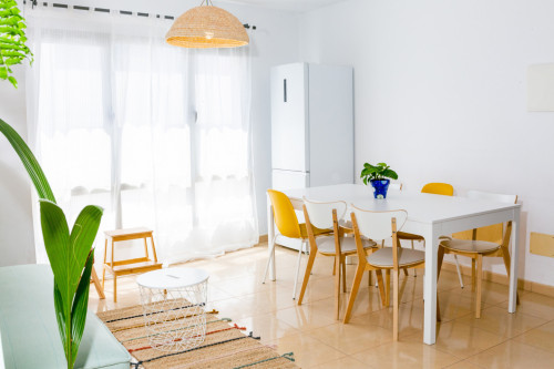 Stunning Vibrant House w/ Workspaces + Community Events