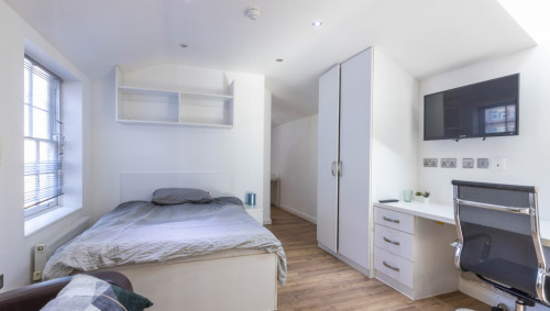 17 - De Montfort Street - Gallery - 9
