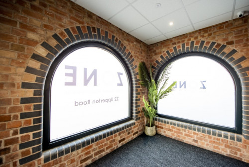 22 Upperton Road - Gallery - 10