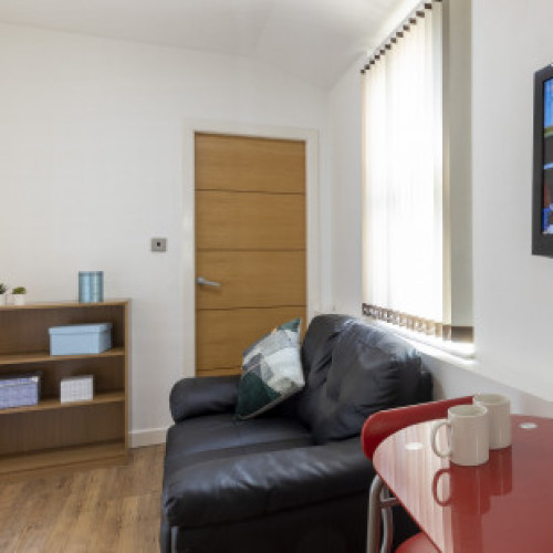 28 De Montfort Street