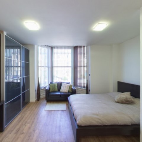  Large Premiere  -  28 De Montfort Street  - Gallery -  1
