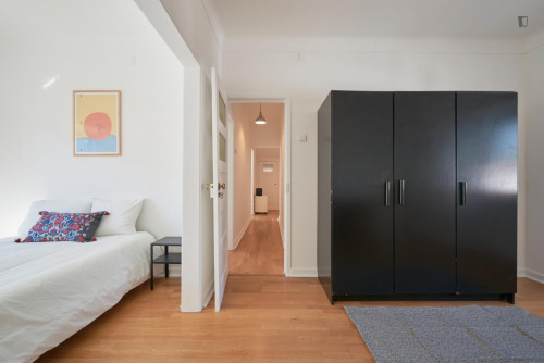 Inviting double bedroom close to Faculdade de Arquitetura - Gallery - 5