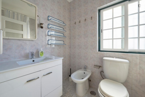 Inviting double bedroom close to Faculdade de Arquitetura - Gallery - 11