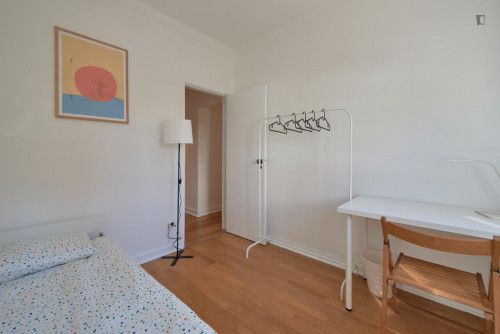 Welcoming single bedroom near Faculdade de Medicina Veterinária - Gallery - 6