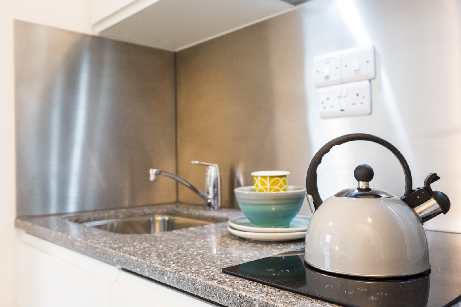  Silver Studio Mid Level Premium View  -  Londonist Chapter White City - Flexible Tenancies  - Gallery -  12