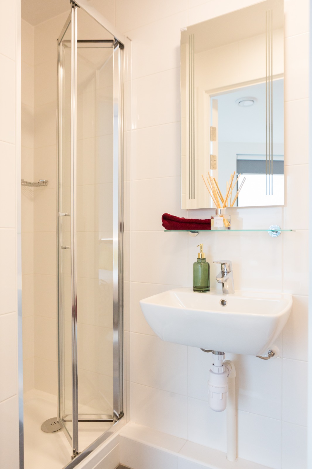  Silver Studio Mid Level Premium View  -  Londonist Chapter White City - Flexible Tenancies  - Gallery -  11