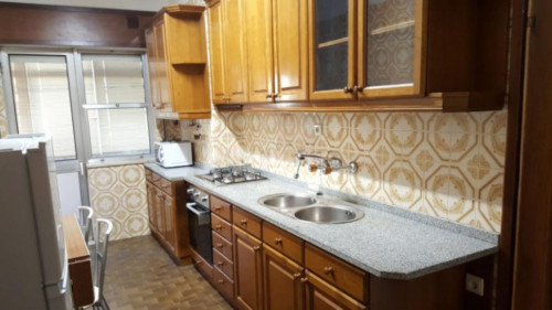 Comfortable double bedroom in a 4-bedroom apartment near Universidade do Minho - Gallery - 2