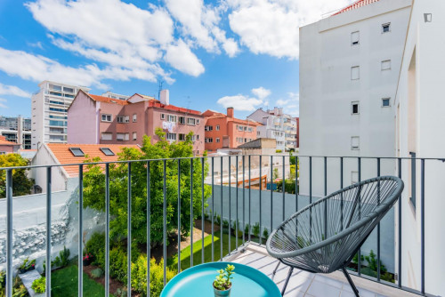 Campo de Ourique Deluxe Mid-Term Stays II