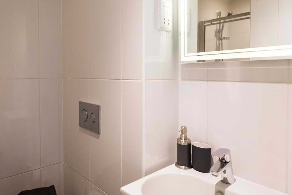  Silver En-Suite Lower Level  -  Londonist Chapter Aldgate - Flexible Tenancies  - Gallery -  4