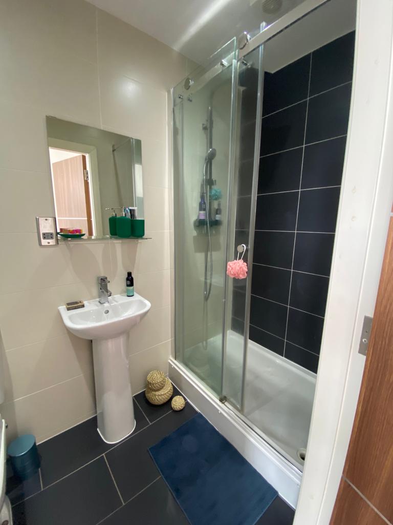  En-Suite  -  142 Charles Street  - Gallery -  3