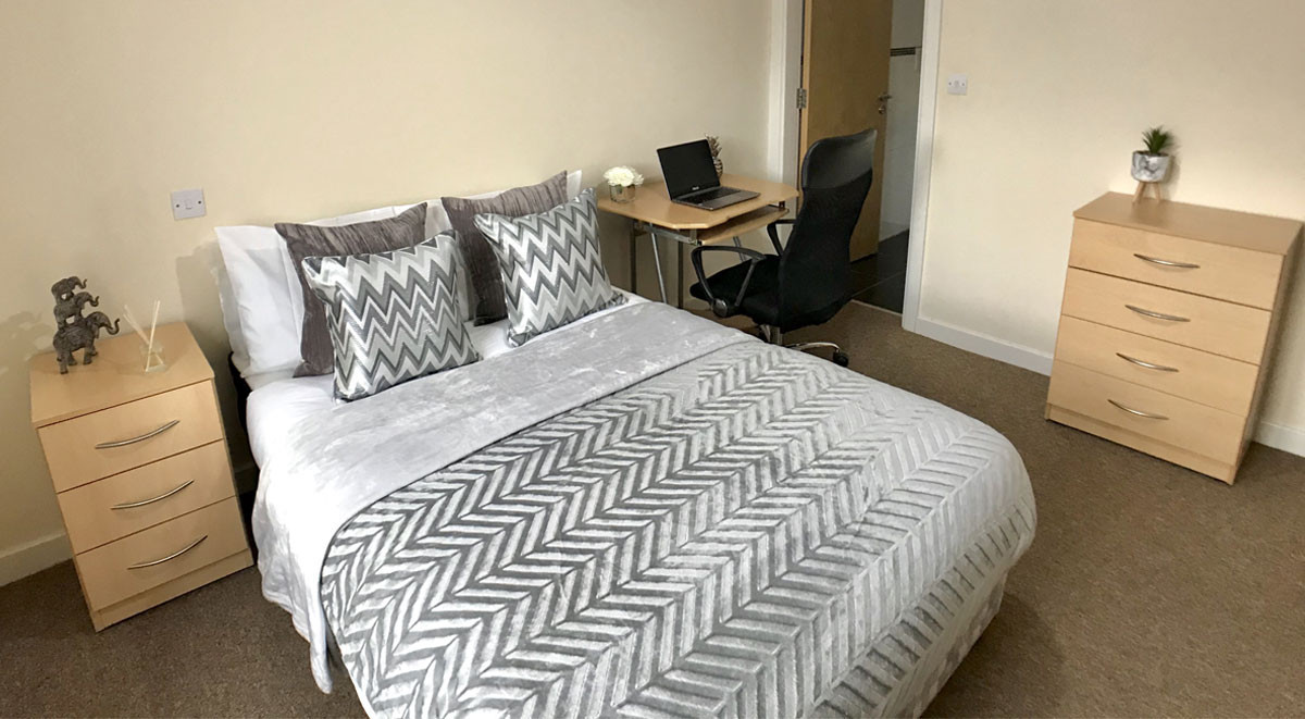  2 Bed Flat En-Suite Room  -  Hassells Bridge Apartments  - Gallery -  7