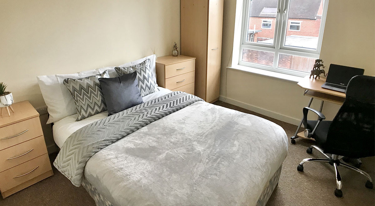  2 Bed Flat En-Suite Room  -  Hassells Bridge Apartments  - Gallery -  8