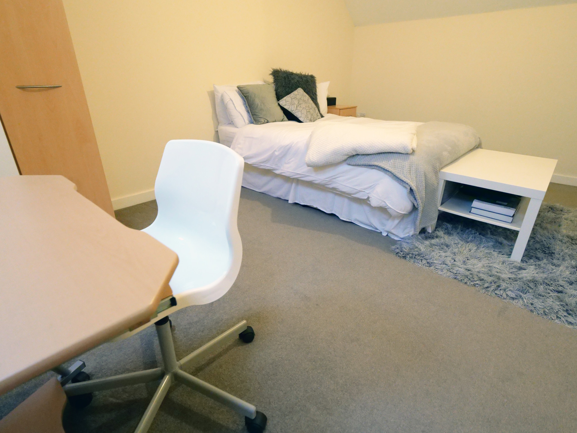  4 Bed Flat  -  Hassells Bridge Apartments  - Gallery -  21