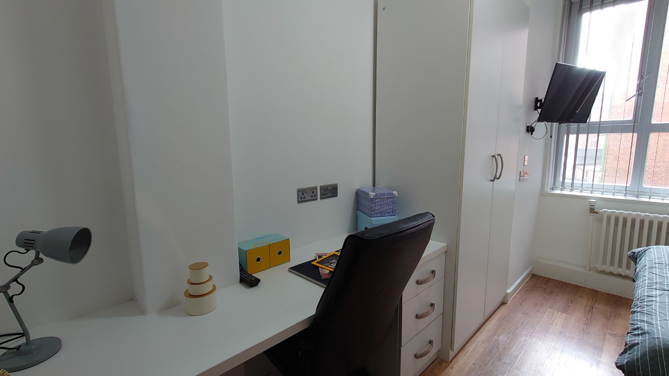  En-Suite  -  18 - 20 Albion Street  - Gallery -  7