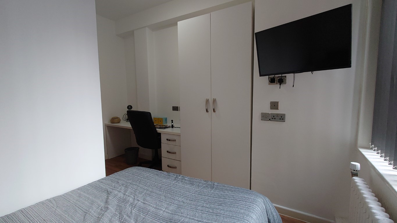  En-Suite  -  18 - 20 Albion Street  - Gallery -  8