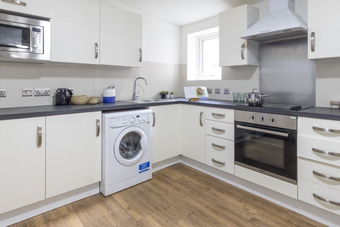  Standard 6 Bedroom Apartment  -  18 - 20 Albion Street  - Gallery -  11