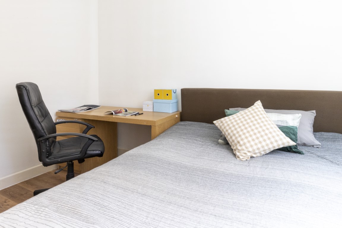  Standard 6 Bedroom Apartment  -  18 - 20 Albion Street  - Gallery -  1