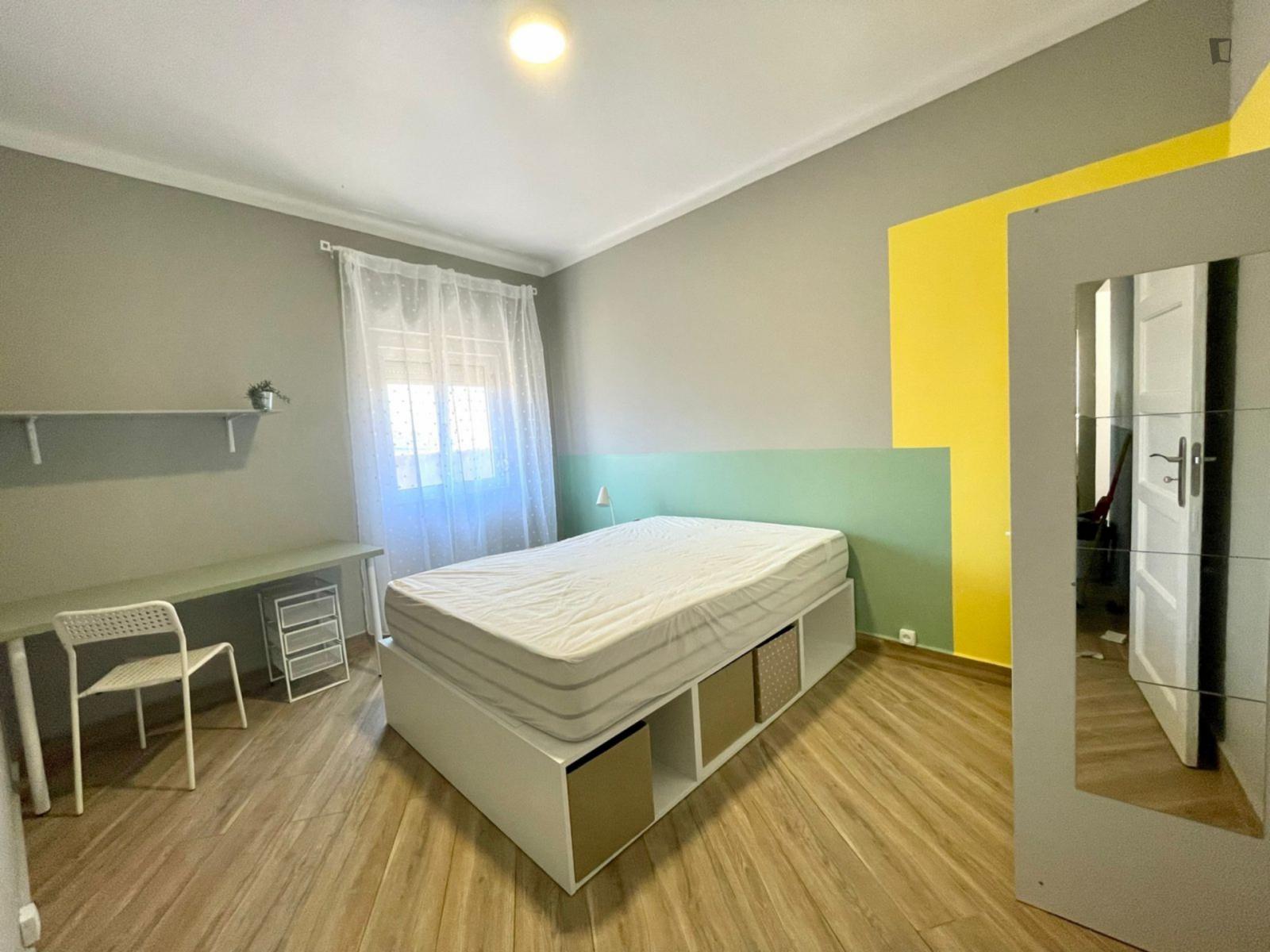  Comfortable Double Bedroom In A 4-Bedroom Apartment Near Instituto Politécnico De Santarém  -  Comfortable double bedroom in a 4-bedroom apartment near Instituto Politécnico de Santarém  - Gallery -  1