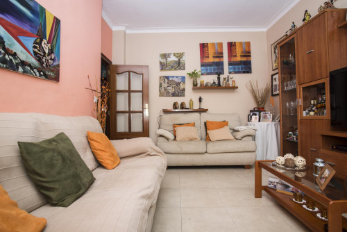 Gorgeous double bedroom close to Congrés metro station - Gallery - 13