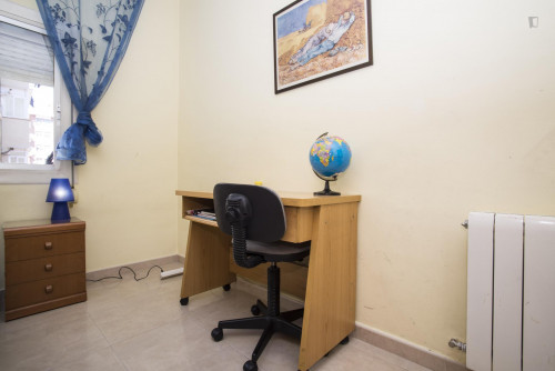 Gorgeous double bedroom close to Congrés metro station - Gallery - 19