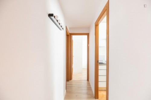 Nice 3-bedroom apartment near Les Corts metro station