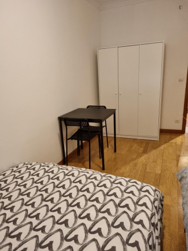 Pleasant twin bedroom in Casal de São Brás