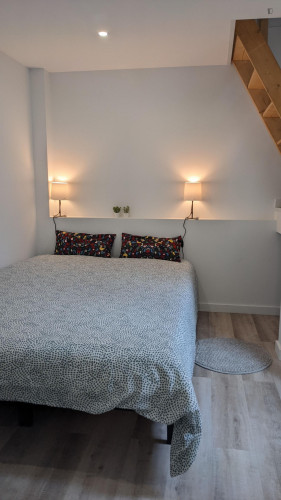Homely 1-bedroom little house in Amadora