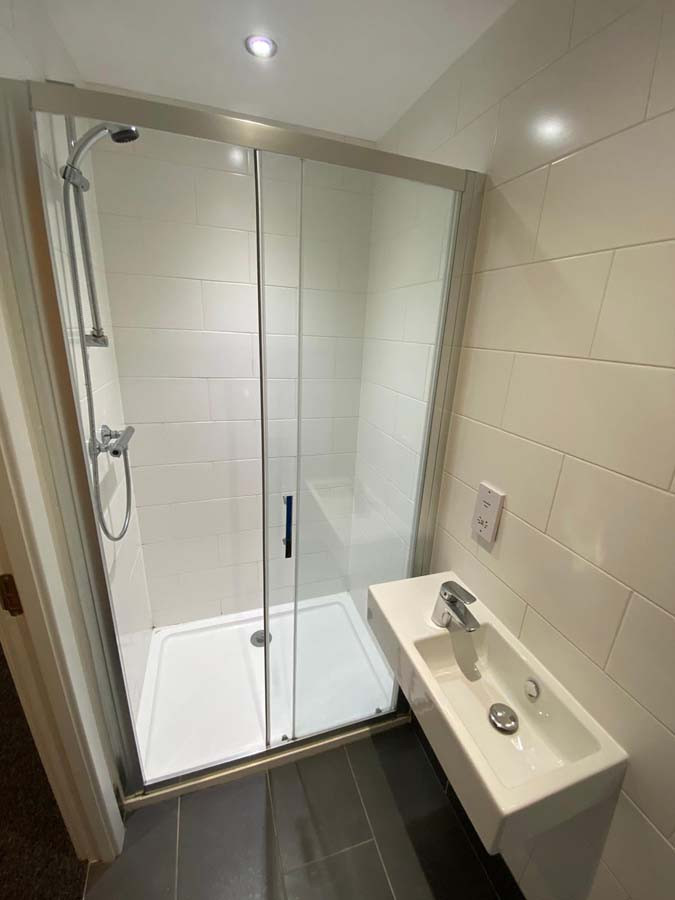 Deluxe En-Suite - 6
