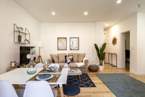 Amazing 2-bedroom flat with a back patio, in Xabregas - Gallery - 22
