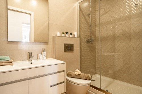 Amazing 2-bedroom flat with a back patio, in Xabregas - Gallery - 23