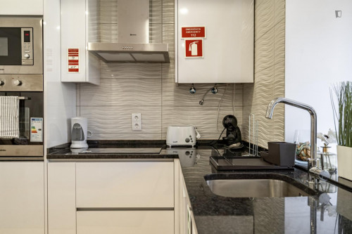 Amazing 2-bedroom flat with a back patio, in Xabregas - Gallery - 15