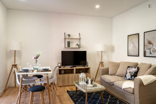 Amazing 2-bedroom flat with a back patio, in Xabregas - Gallery - 21