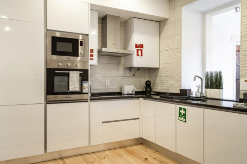 Amazing 2-bedroom flat with a back patio, in Xabregas