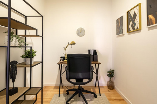 Amazing 2-bedroom flat with a back patio, in Xabregas - Gallery - 7