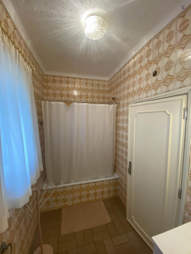 Neat single bedroom close to Universidade de Évora - 50m near Praça do Giraldo - Gallery - 10