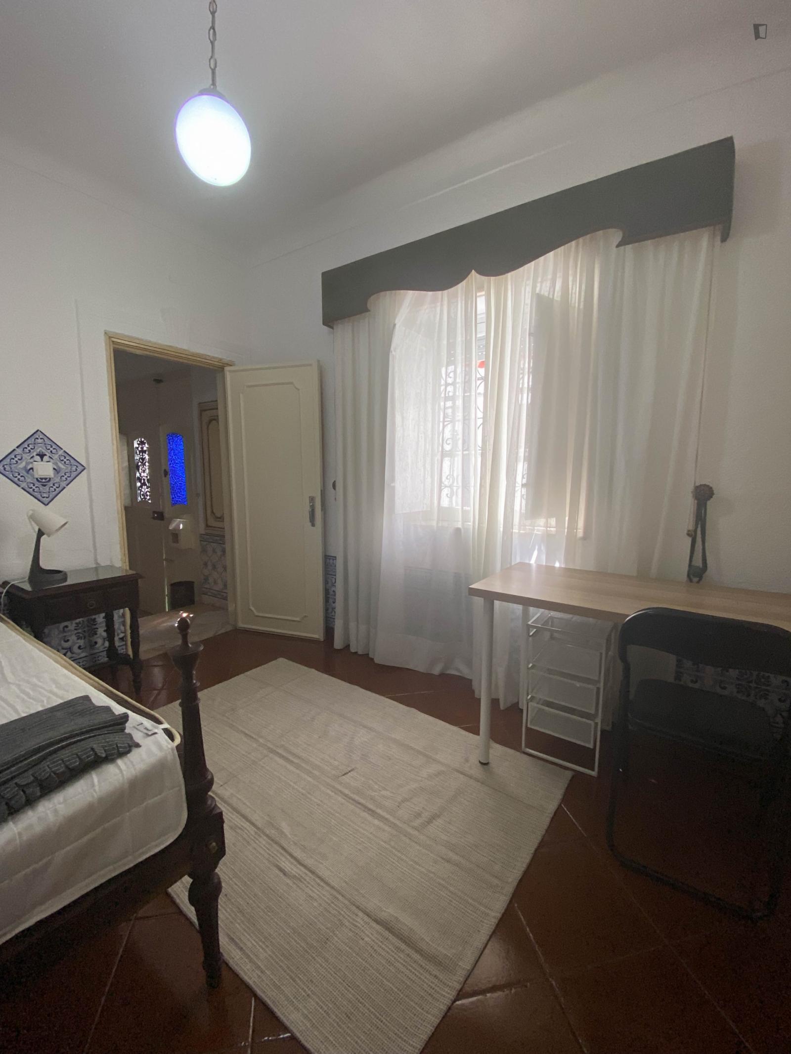  Homely Single Bedroom In The Centre Of Évora - 50m Near Praça Do Giraldo  -  Homely single bedroom in the centre of Évora - 50m near Praça do Giraldo  - Gallery -  1
