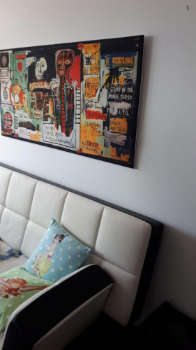 Excellent 2-bedroom apartment in San Francisco for students or professors