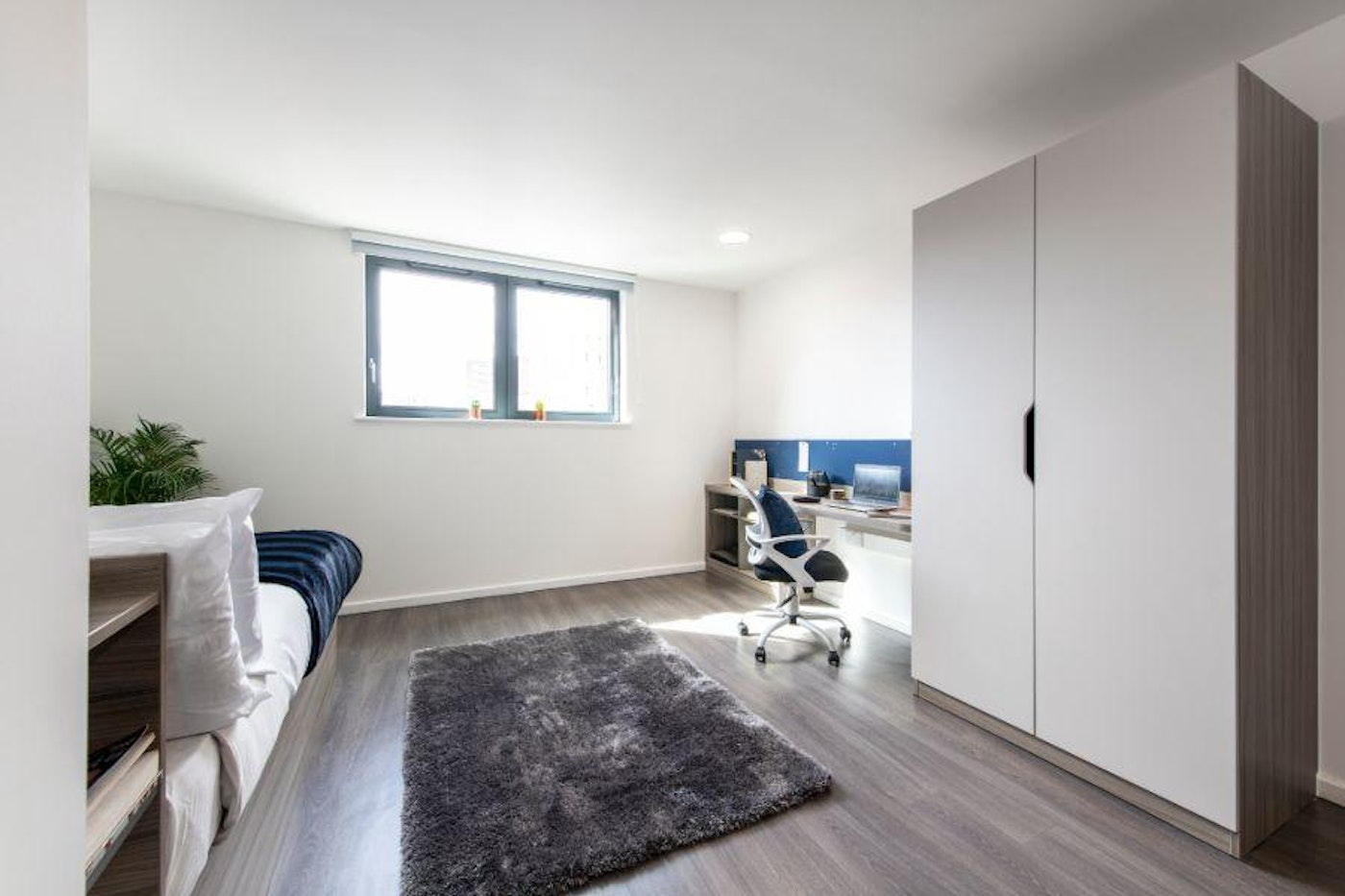  En-Suite Platinum  -  Hollis Croft Roost  - Gallery -  2