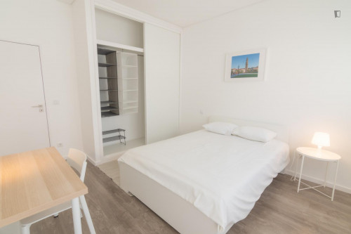 Amazing double bedroom in a 4-bedroom apartment very close to General Torres metro station