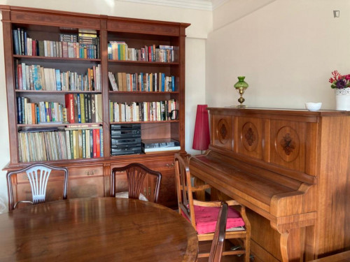 Warm and cosy single bedroom close to Instituto Politécnico and Metro Station - Gallery - 17