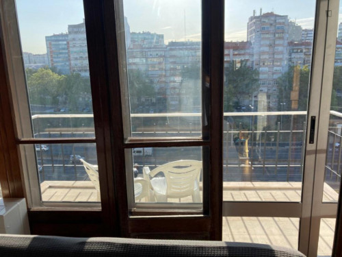 Warm and cosy single bedroom close to Instituto Politécnico and Metro Station - Gallery - 15