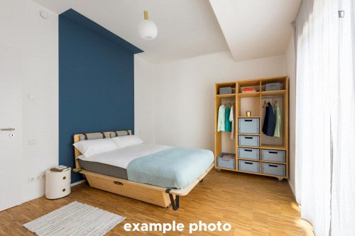 Bright double bedroom in Frankfurt  - Gallery - 3