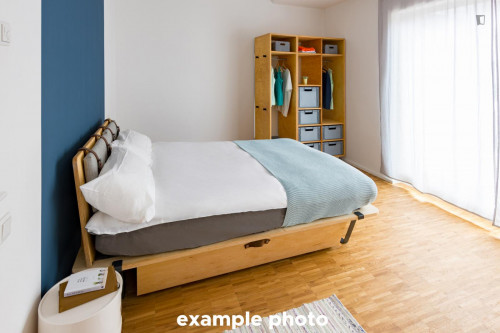 Bright double bedroom in Frankfurt  - Gallery - 4