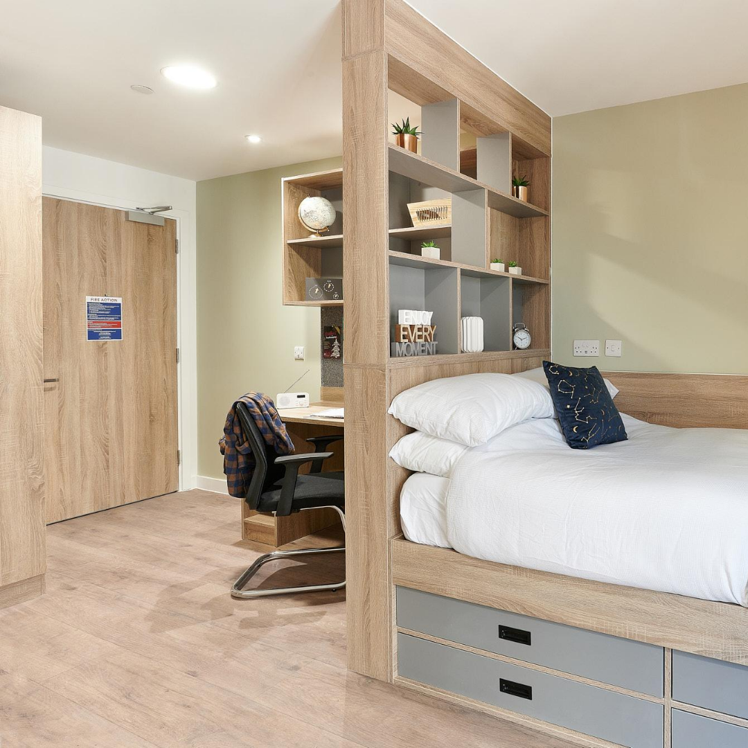 Classic Studio - Southampton Crossings - Gallery - 4