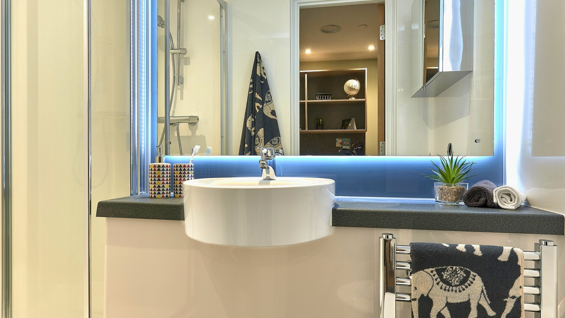 Deluxe En-Suite - Southampton Crossings - Gallery - 15