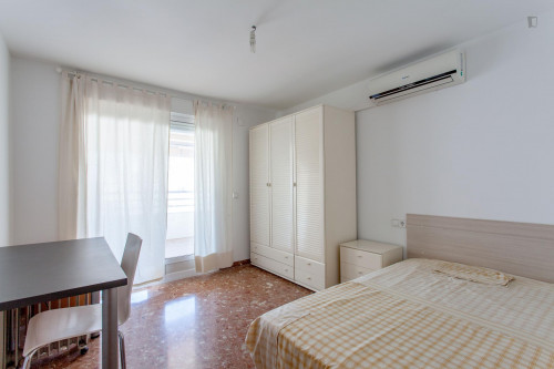 Swanky single bedroom close to Institut Valencià d'Art Modern - Gallery - 2